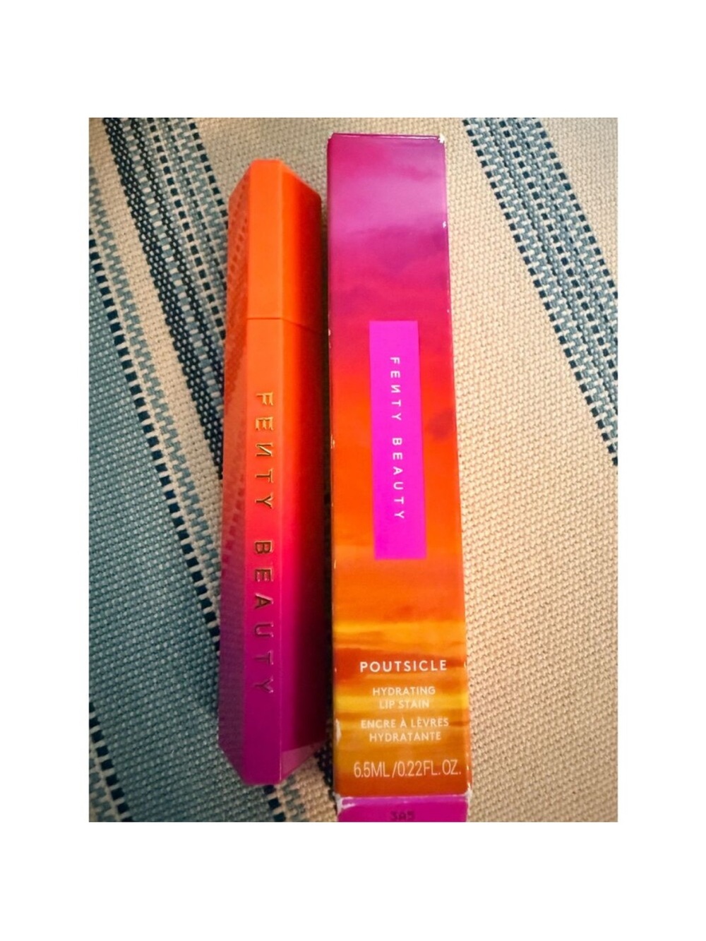 Fenty Beauty Poutsicle Hydrating Lip Stain — Gem And I (Vivid Pink-Purple)